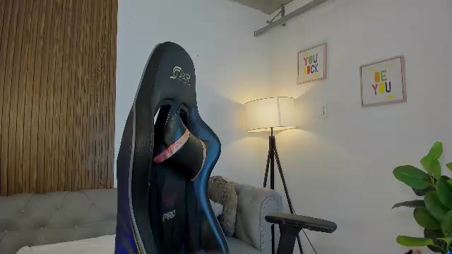 sammybrunette1 na Chaturbate: slike in profil