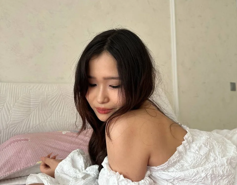 yeniimai: عارضة كاميرا ويب على Stripchat