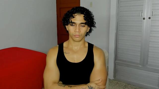 Preview photo of webcam model matteo-jack on Flirt4Free