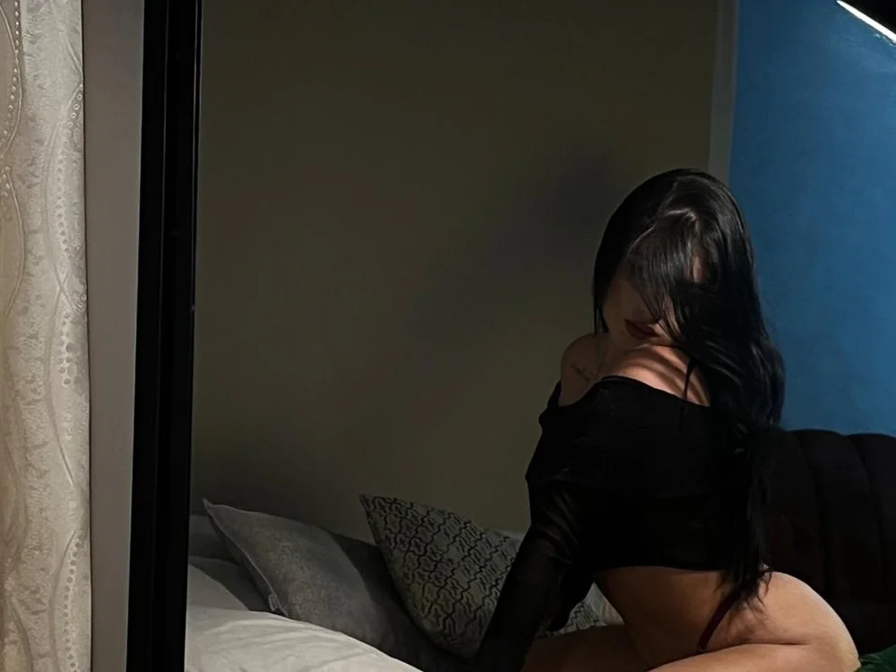 Preview photo of webcam model Blair_royce on Stripchat