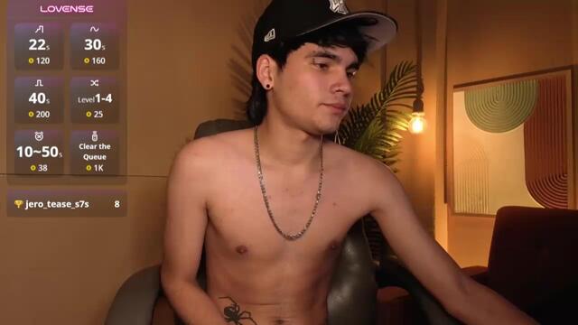 Preview photo of webcam model deimon-stan on Flirt4Free