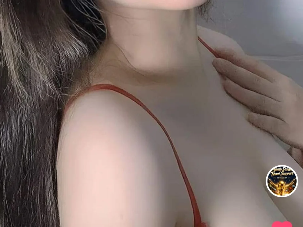Jonn_lov3 na Stripchat: fotky a profil