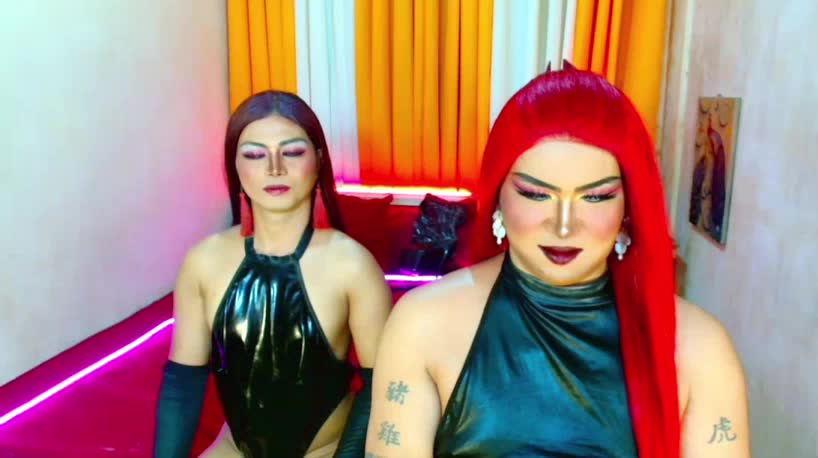 tworealcumqueens บน XloveCam: รูปภาพและโปรไฟล์