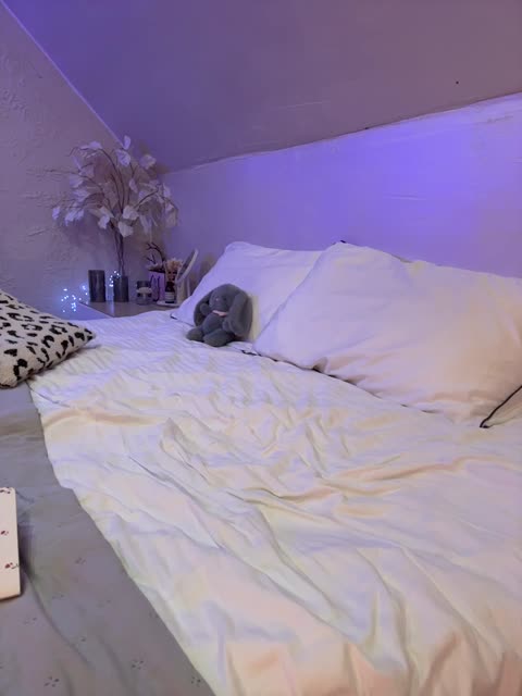 hollypolly111 – Webcam-Modell auf BongaCams