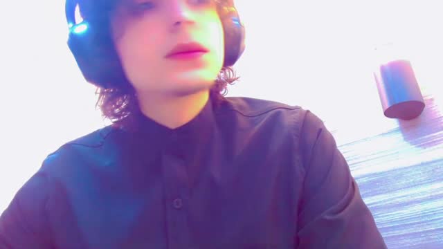 srbonnyetthan — XloveCam वेबकैम मॉडल: फ़ोटो