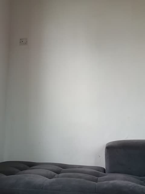 Preview photo of webcam model globetrottiehottie1 on BongaCams