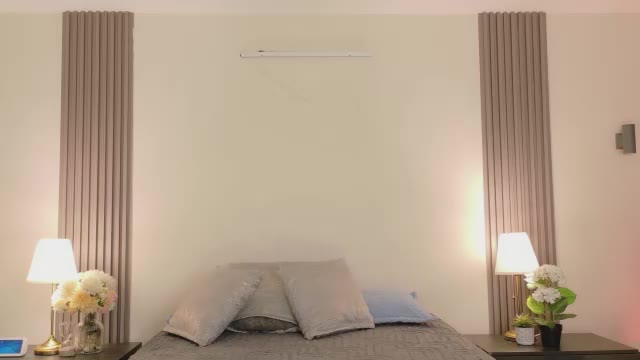 charlottebrandt_ na Chaturbate: fotky a profil