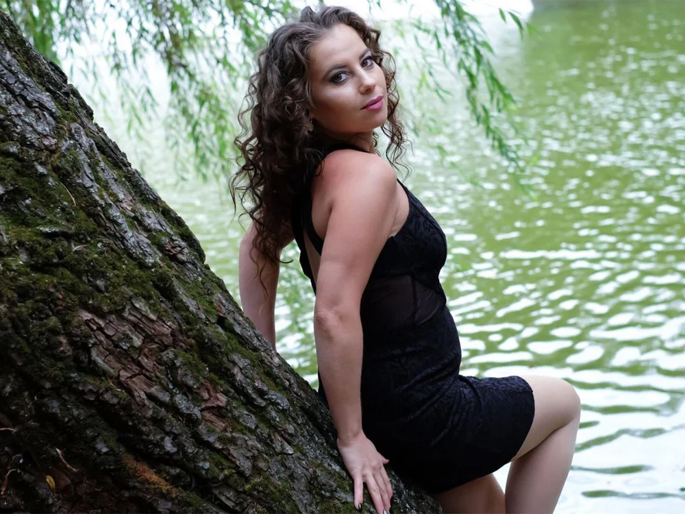 PetiteAlyssa, model webcam pe Stripchat: poze