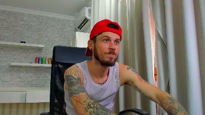 Preview photo of webcam model jonahshaw on Cam4