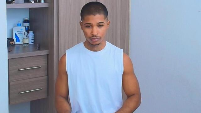 Preview photo of webcam model cassian-gold on Flirt4Free