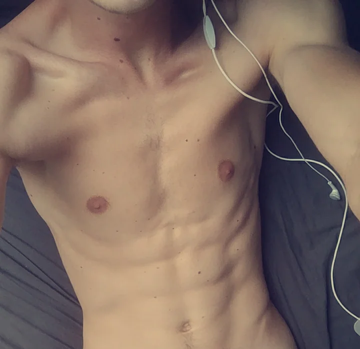 perfect-cum: عارضة كاميرا ويب على Stripchat