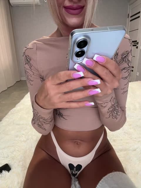 miasugar — BongaCams वेबकैम मॉडल: फ़ोटो