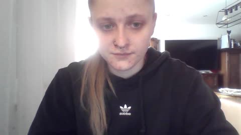 leasweet (BongaCams): nuotraukos, profilis