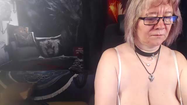 kleiner_teufel: عارضة كاميرا ويب على Chaturbate