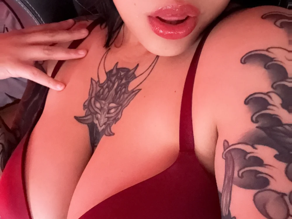 miacanela_xo: عارضة كاميرا ويب على Stripchat