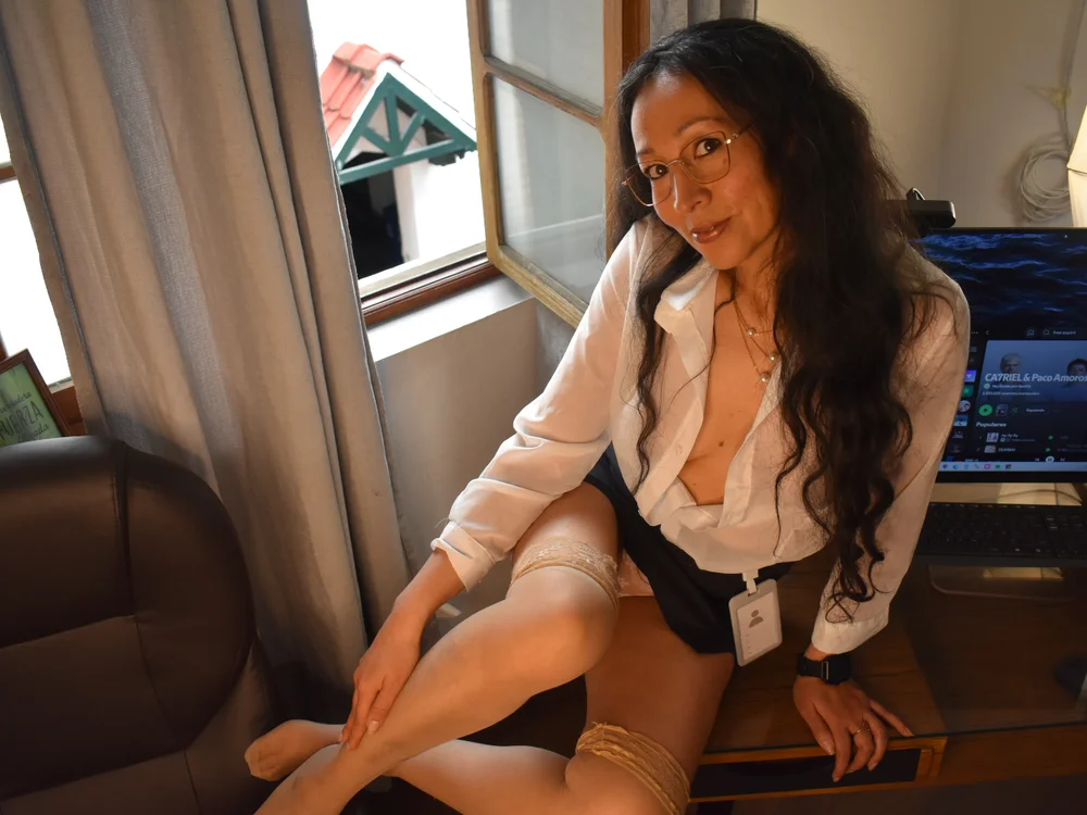 Фото вебкам-модели loretta_fraser на Stripchat