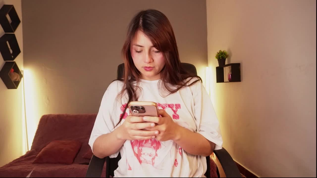 sophyrogers di XloveCam: foto model webcam