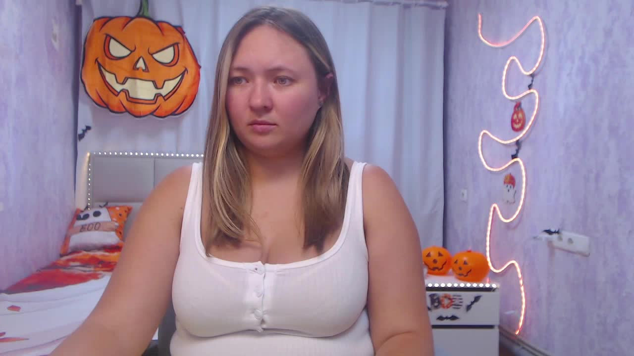 sallyverda, webcammodell på XloveCam: bilder