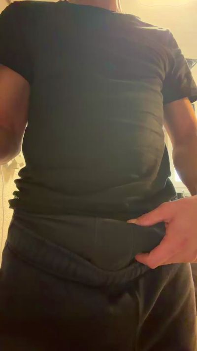 Preview photo of webcam model bogosse444449 on Cam4