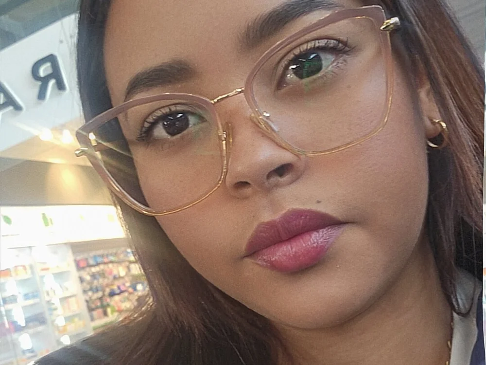 Crazygirlbitch: عارضة كاميرا ويب على Stripchat