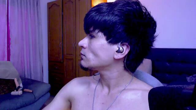 eiden-allenx – Flirt4Free webkamerás modell