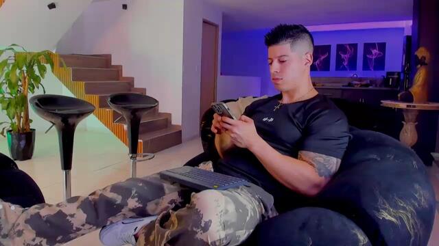 lukas-greene na Flirt4Free: fotky a profil