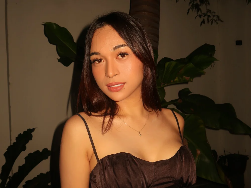 Jewel_Sparkles në Stripchat: foto dhe profili