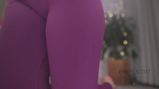 emilys_scott: عارضة كاميرا ويب على Chaturbate