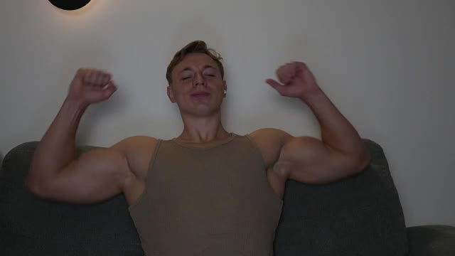 o_r_b_i_t di Chaturbate: foto model webcam