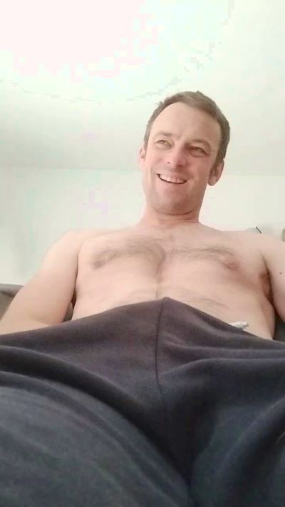 ben2415, webcammodell på Cam4: bilder
