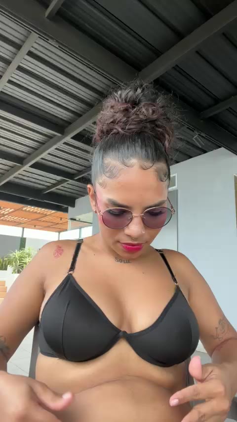 scarletpeavey na LiveJasmin: zdjęcia i profil