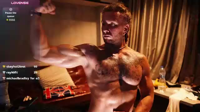rusbigpaul – Chaturbate webkamerás modell