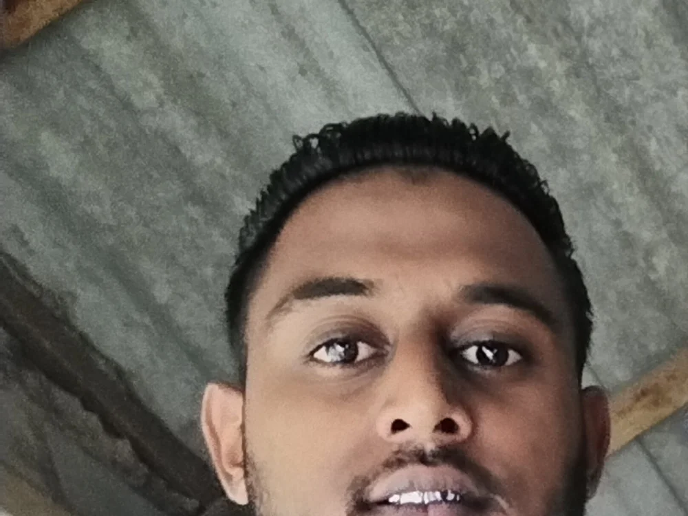 Mohandkim (Stripchat): foto un profils
