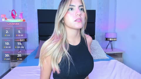 elizharper, webcammodell på BongaCams: bilder