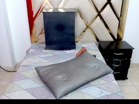 tetona4u บน BongaCams: รูปภาพและโปรไฟล์