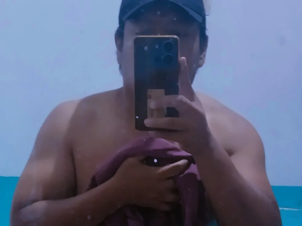 MasterVrgaagrande, webcammodell på Stripchat: bilder