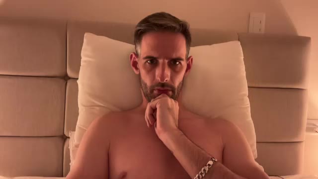 gizzlemcclizzle, model webcam pe Chaturbate: poze