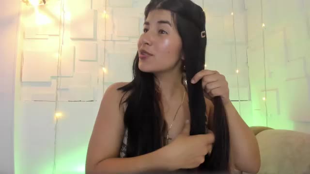 Фото вебкам-модели _ninaharpper на Chaturbate