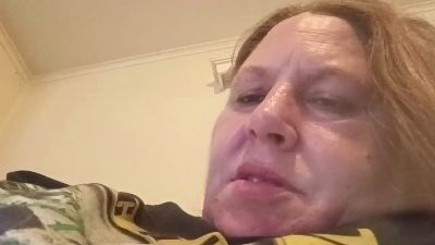 shyredhead26 na Cam4: zdjęcia i profil