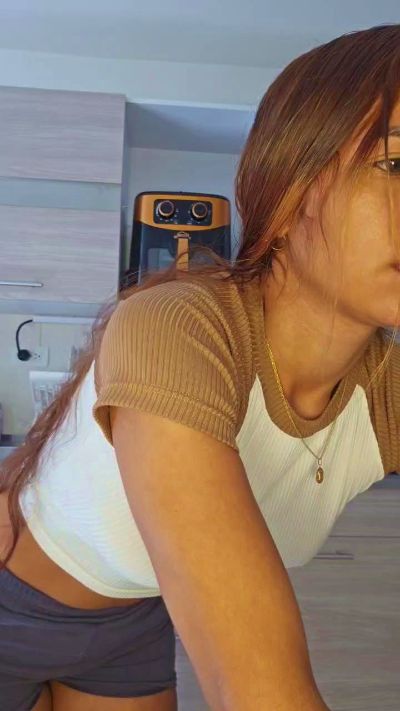 irina_kiss69, modelo webcam de Cam4: fotos