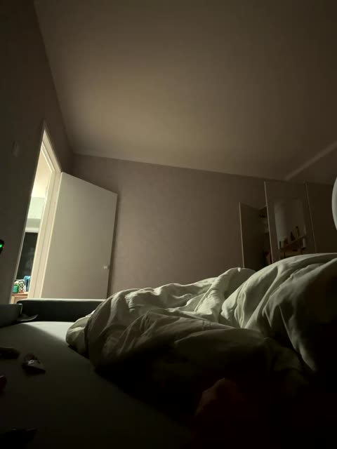kisssssesmee, modèle webcam BongaCams : photos