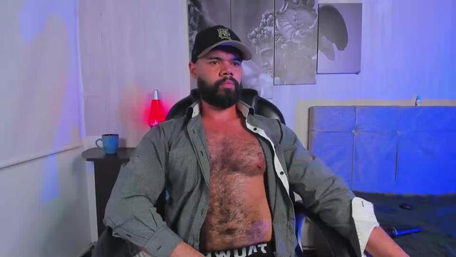 Фото вебкам-модели lukke-diaz на Flirt4Free