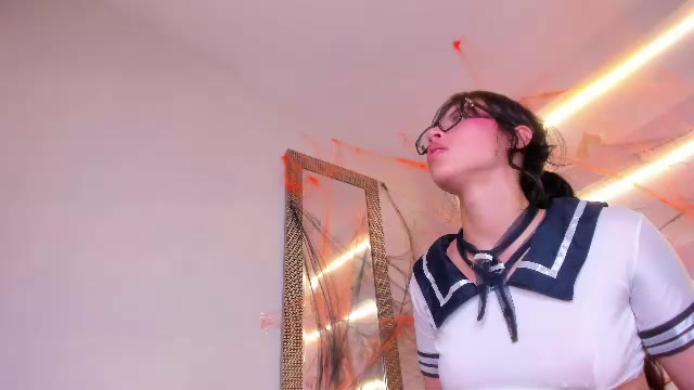 selenecruzz_ (Chaturbate): nuotraukos, profilis