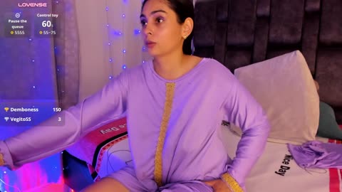 alananova, вебкам модел на BongaCams: слике