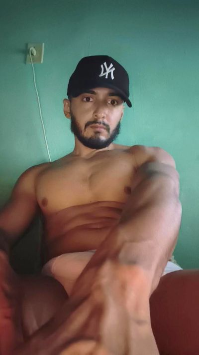motoboymao, webcammodel på Cam4: fotos