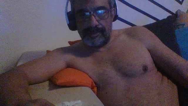 benenzo на Cam4: фото вебкам-моделі