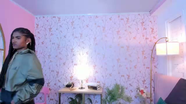halleylorens, webcammodel på Chaturbate: fotos