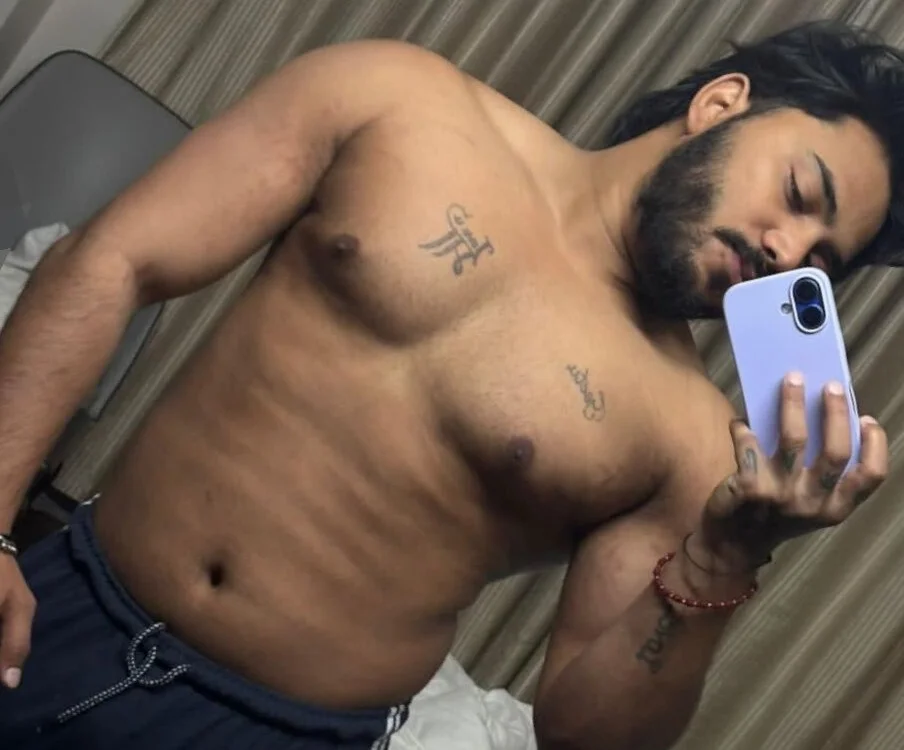 Top_Reyanshh: عارضة كاميرا ويب على Stripchat