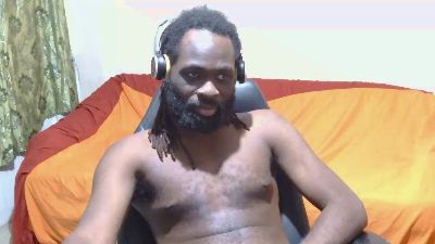 darkkras na Cam4: slike in profil