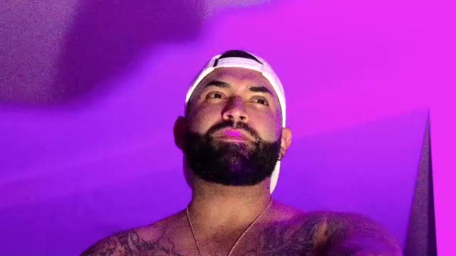 max__prada – уебкам модел в Chaturbate: снимки